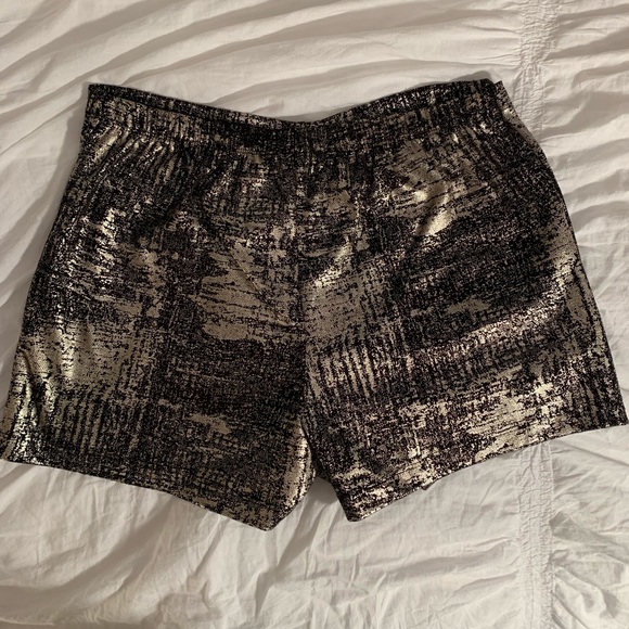 Black and Gold Envelope Skort - Picture 2 of 4